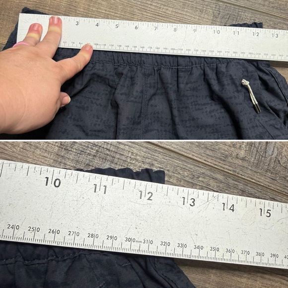 Vuori Women's Dash Shorts 2.0 Women's Size Small - Picture 6 of 9